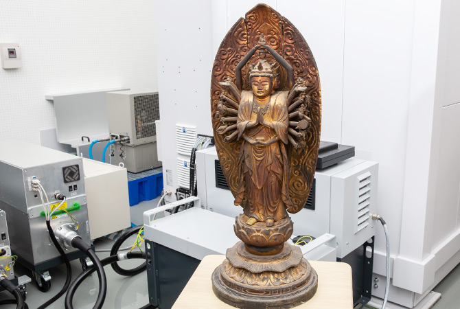 仏像の非破壊検査